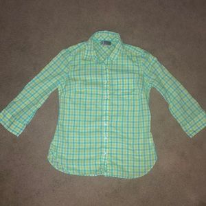 Light weight plaid 3/4 sleeve top